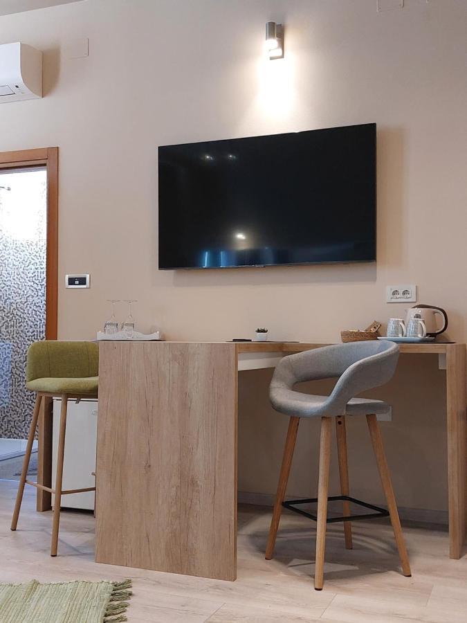 Room And Apartments Antea Rovinj Exterior foto