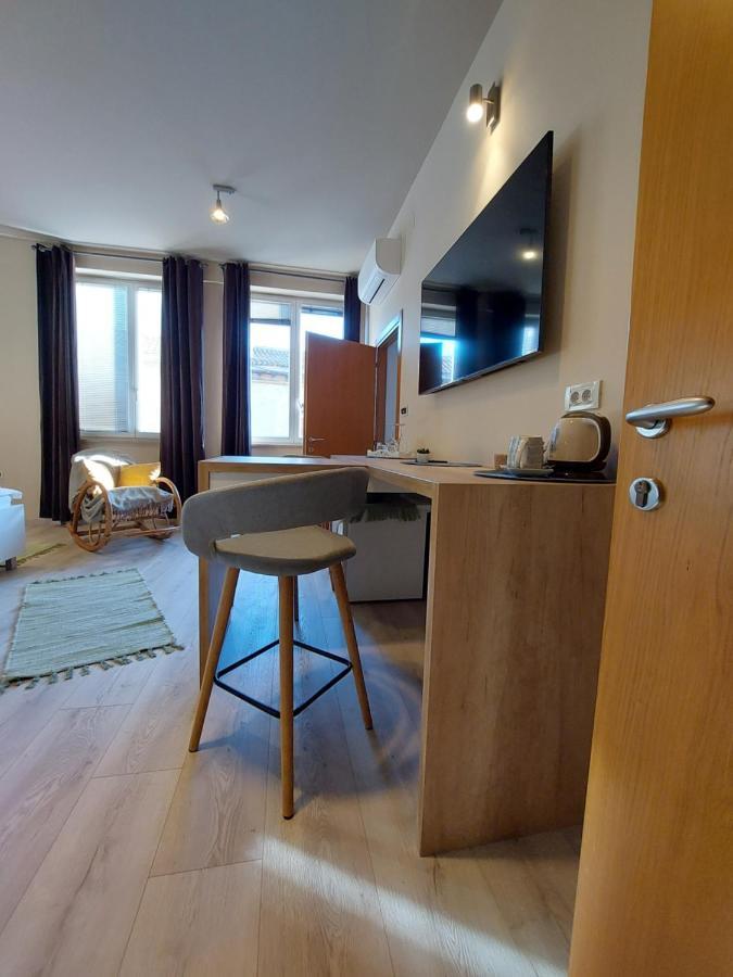Room And Apartments Antea Rovinj Exterior foto